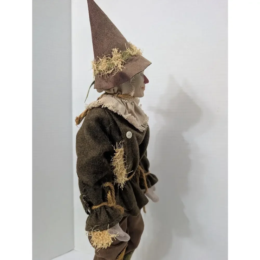 2006 Tonner Wizard of Oz Scarecrow 16